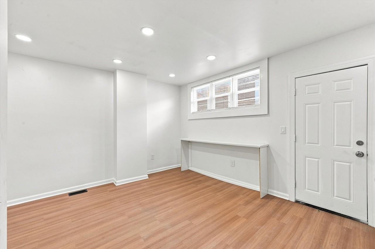6711 Linmore Ave - Photo 6 of 14