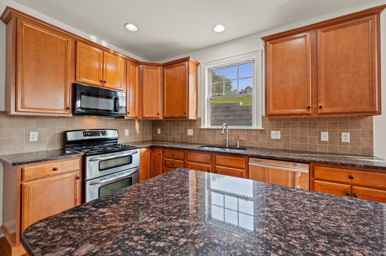5 Rolling Hills Dr - Photo 6 of 20