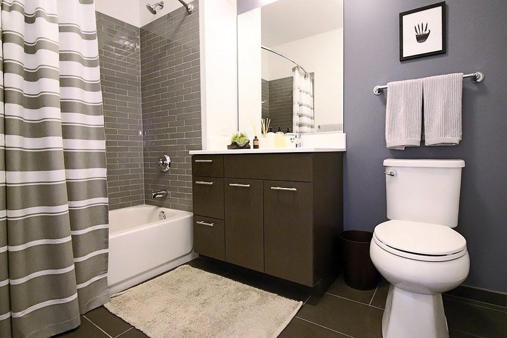 693 N Wells St - Photo 7 of 13