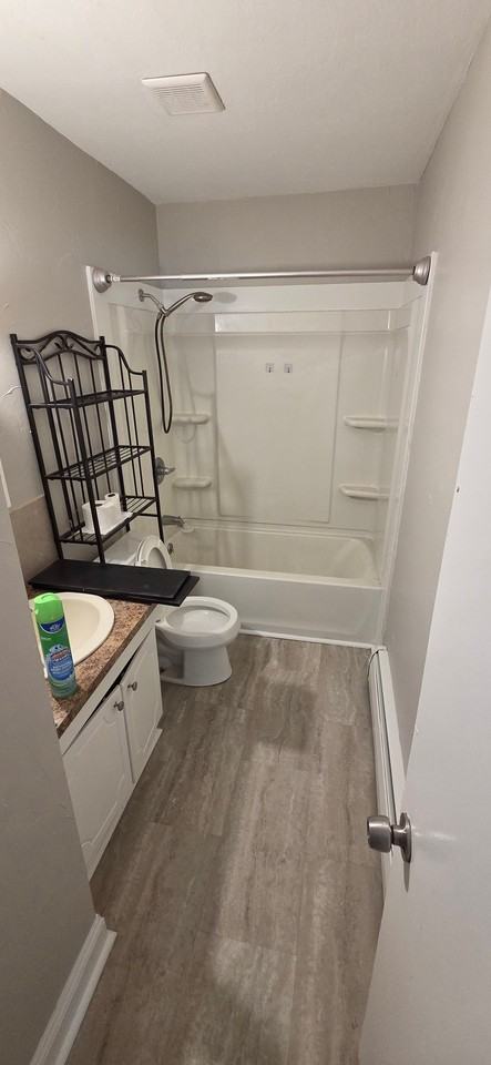 8096 Bellflower Rd - Photo 3 of 7