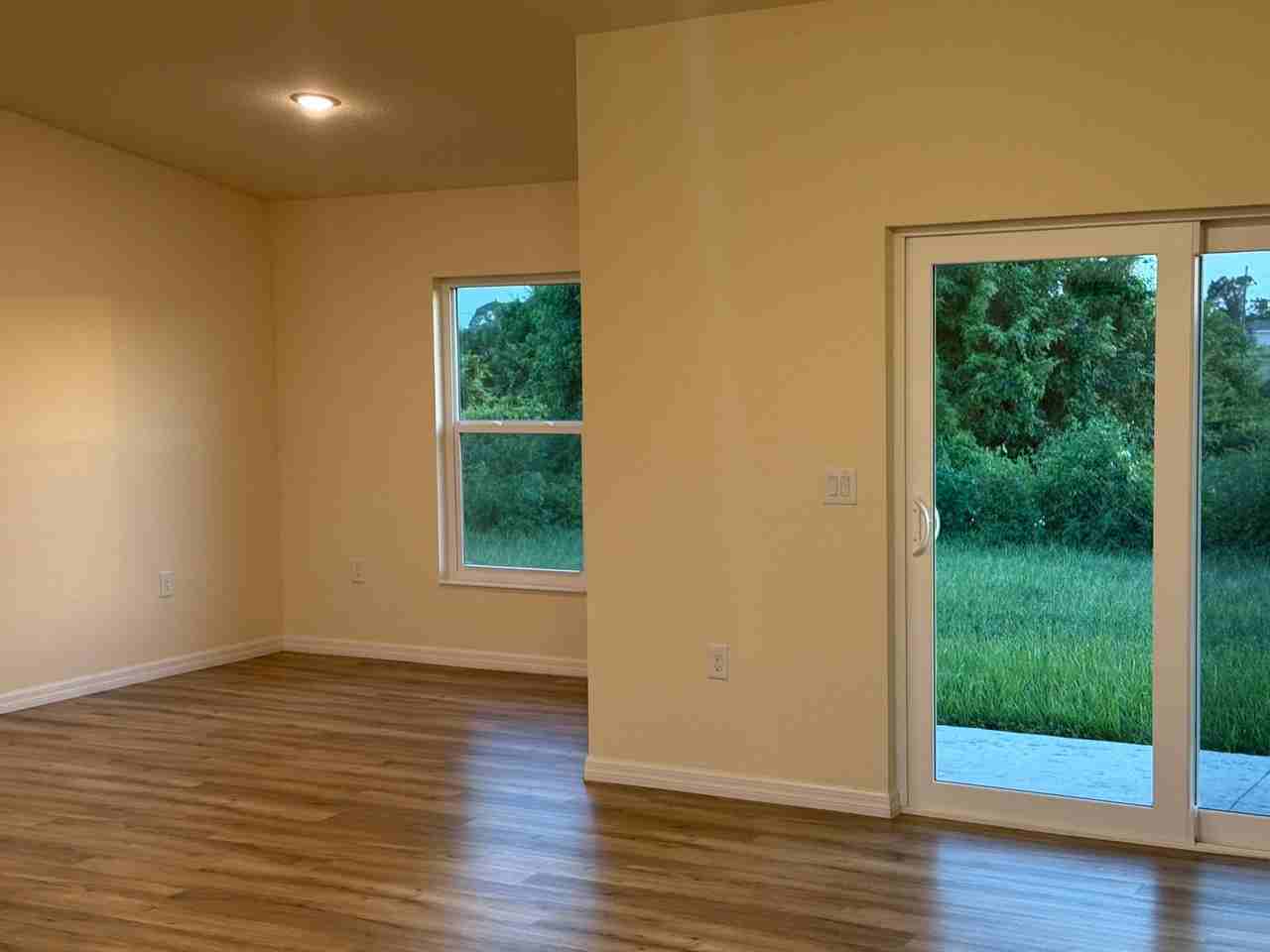 9006 Meadow Ct - Photo 4 of 8