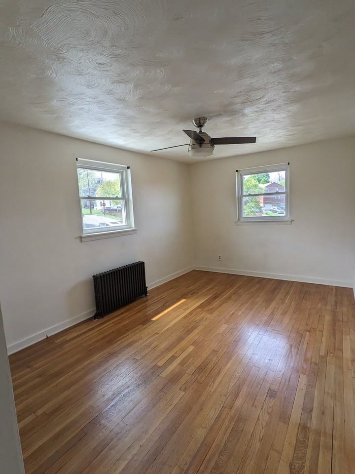 1000 Hartman St #10 - Photo 4 of 13