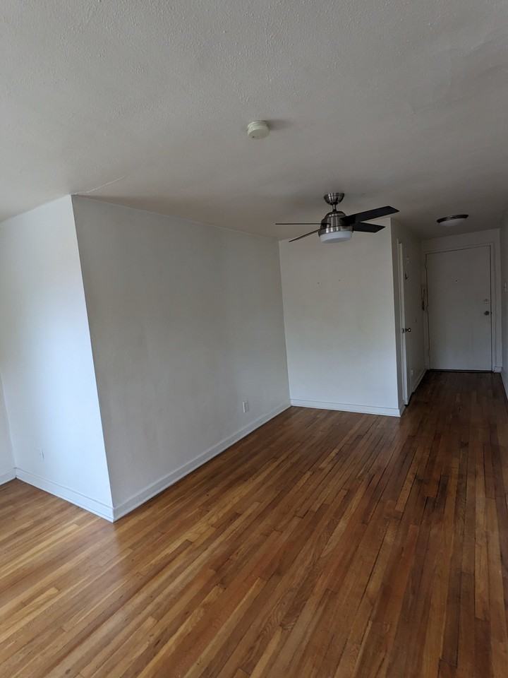 1000 Hartman St #10 - Photo 5 of 13
