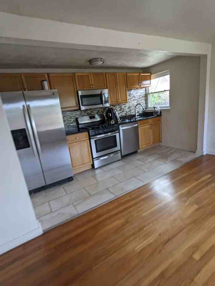 1000 Hartman St #10 - Photo 6 of 13