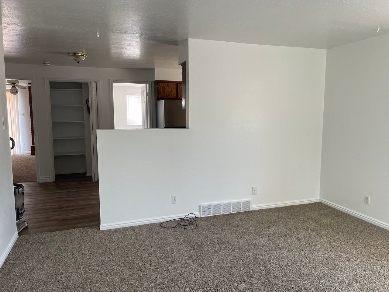 2894 Sw - Photo 5 of 15