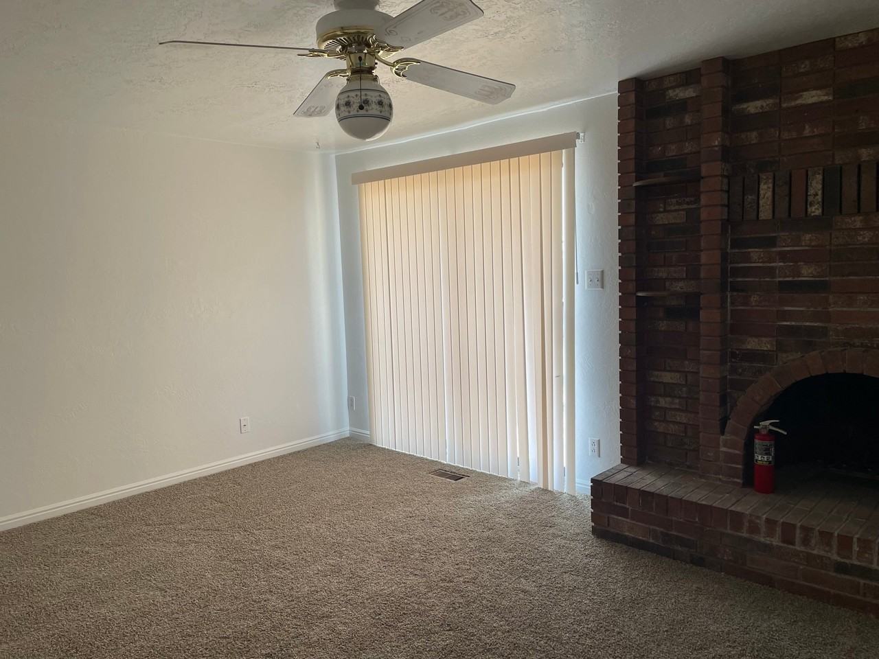 2894 Sw - Photo 6 of 15