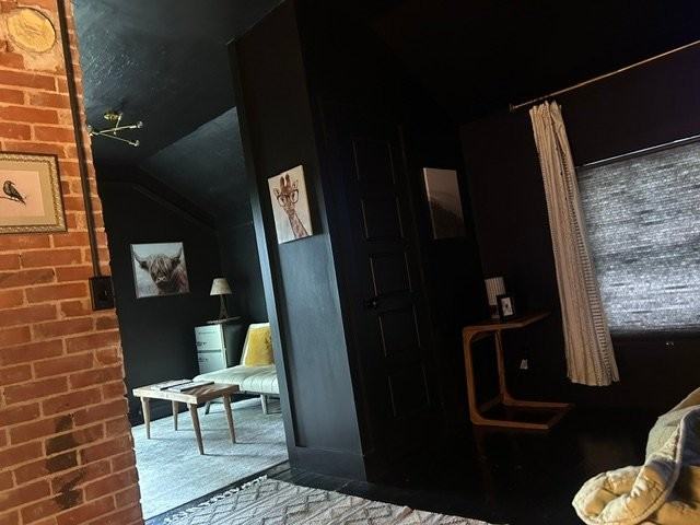 89 Hill St - Photo 5 of 10