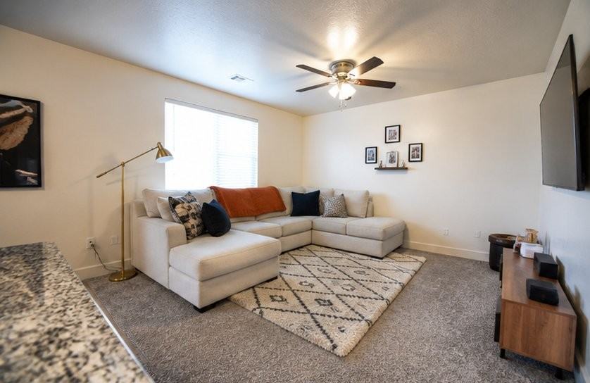 3831 E Impala Dr - Photo 3 of 6