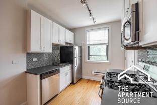 2319 N Rockwell St #B2 - Photo 1 of 1