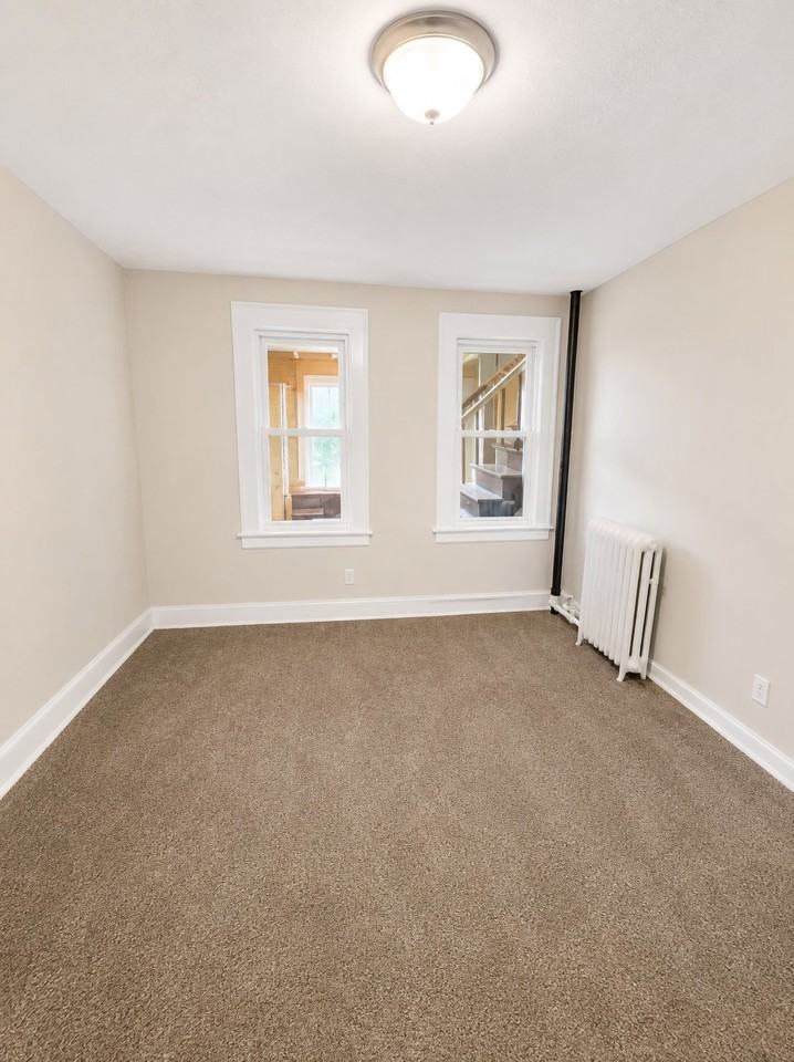 14 Nursery St #2 - Photo 5 of 6