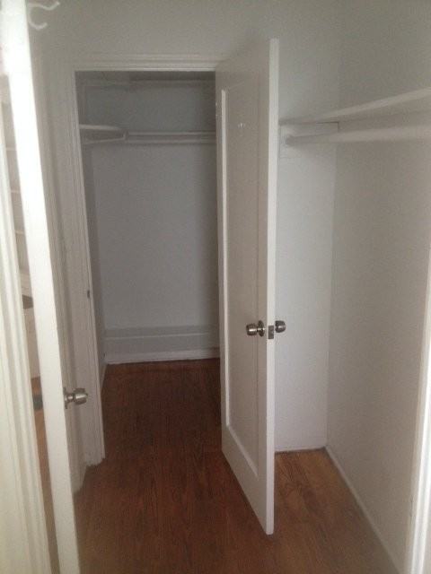 1046 Michigan Ave - Photo 3 of 7