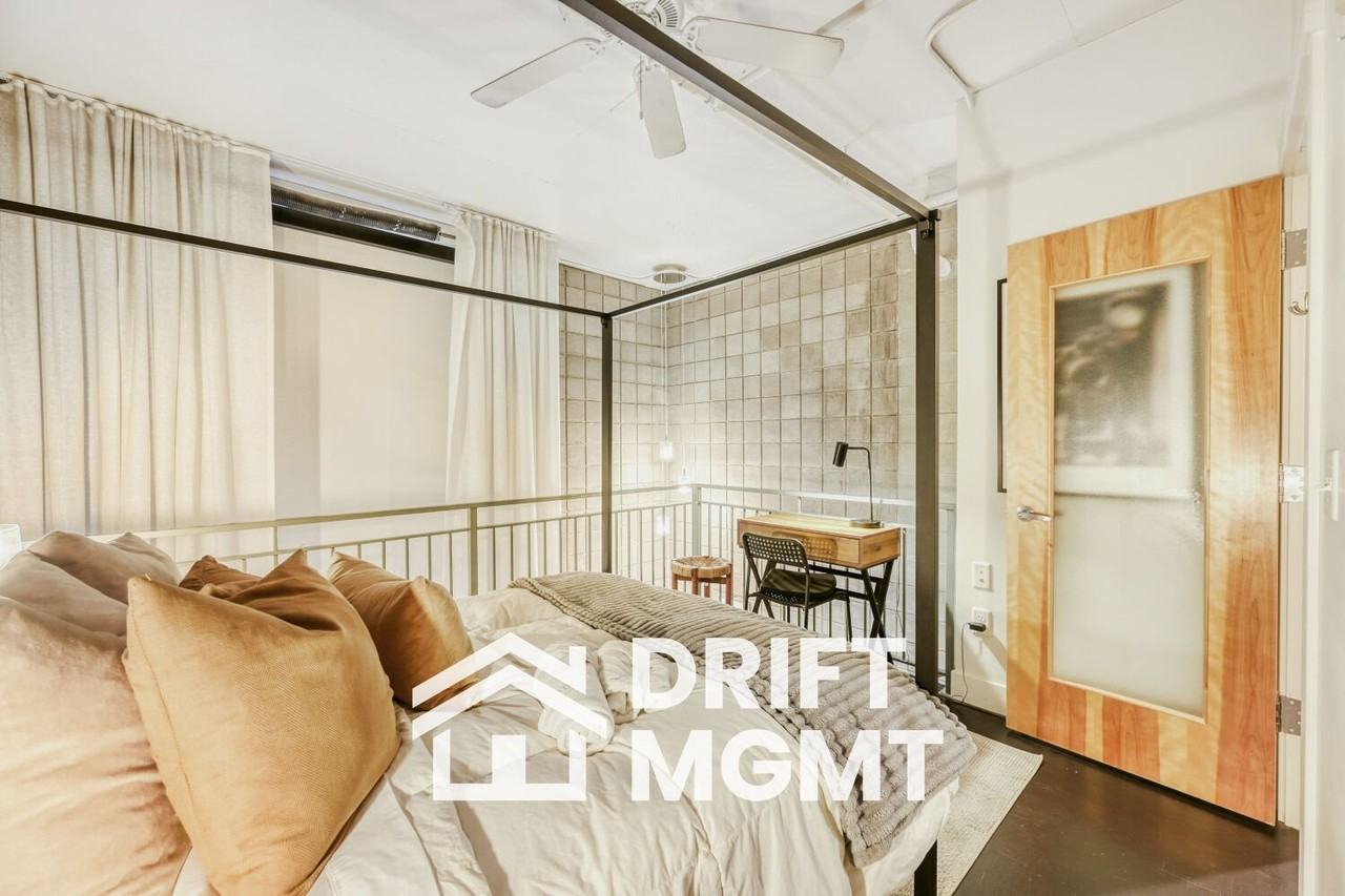 360 W Broadway #414 - Photo 2 of 20