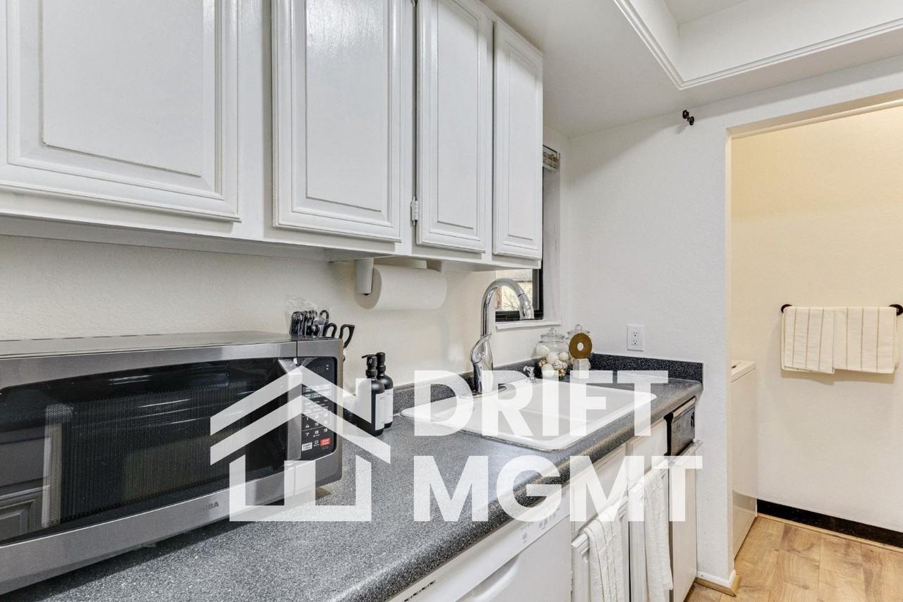 6844 S Countrywoods Cir #5G - Photo 3 of 15