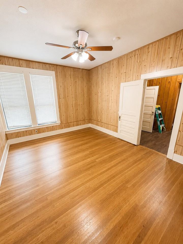 293 S Madison St - Photo 4 of 11