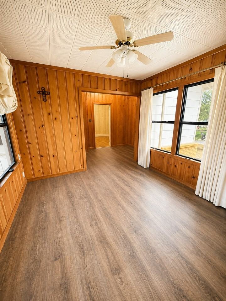 293 S Madison St - Photo 5 of 11