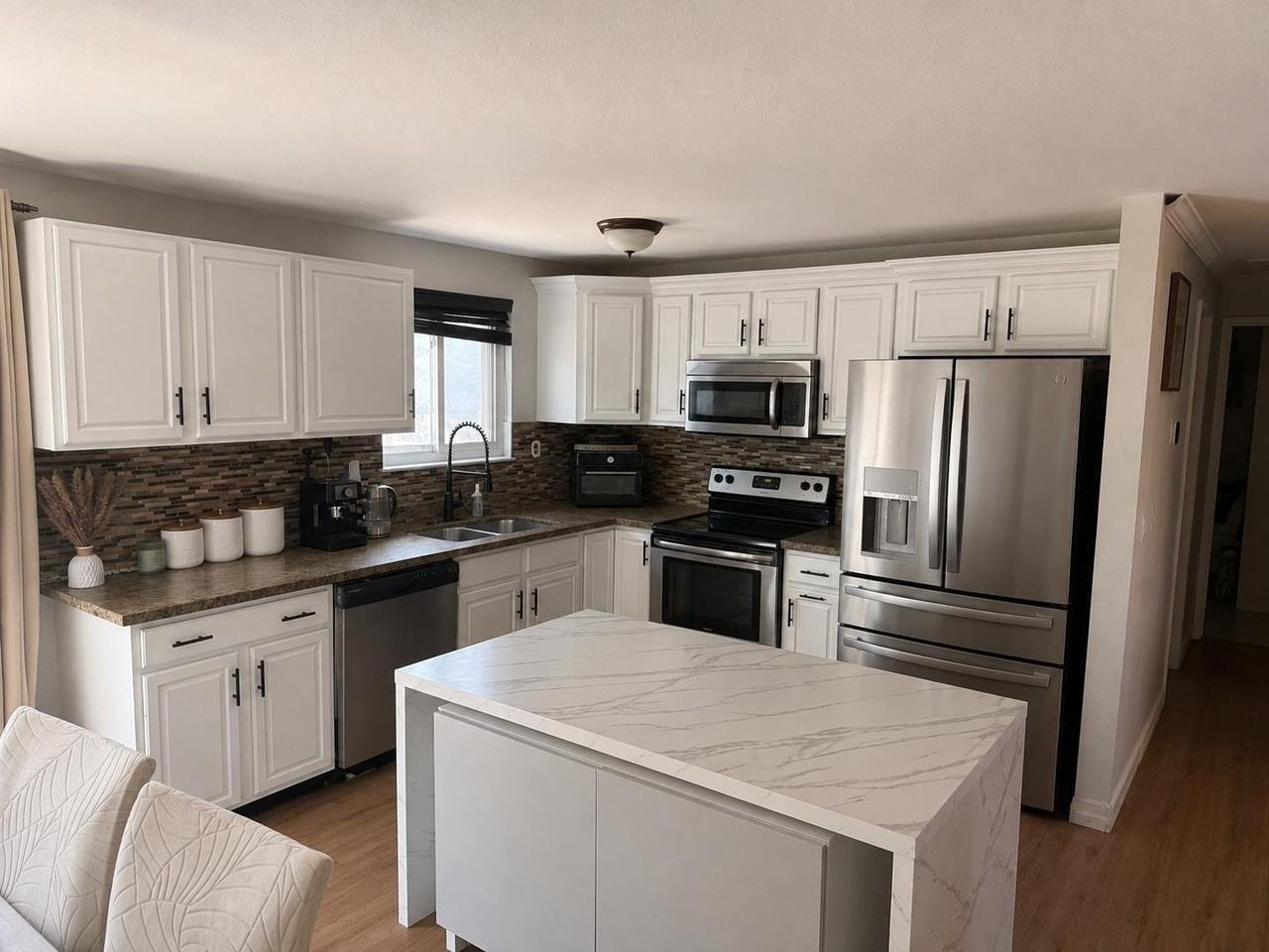 4141 Sw - Photo 3 of 10