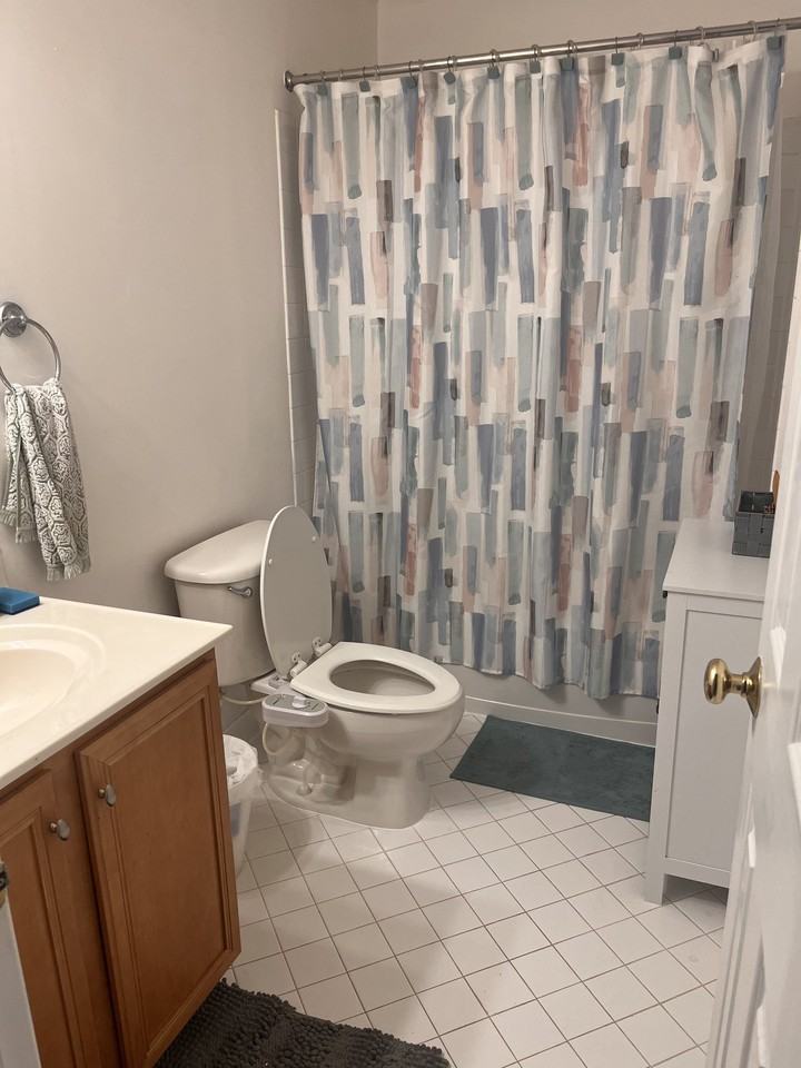 25298 Mcintyre Sq - Photo 4 of 5