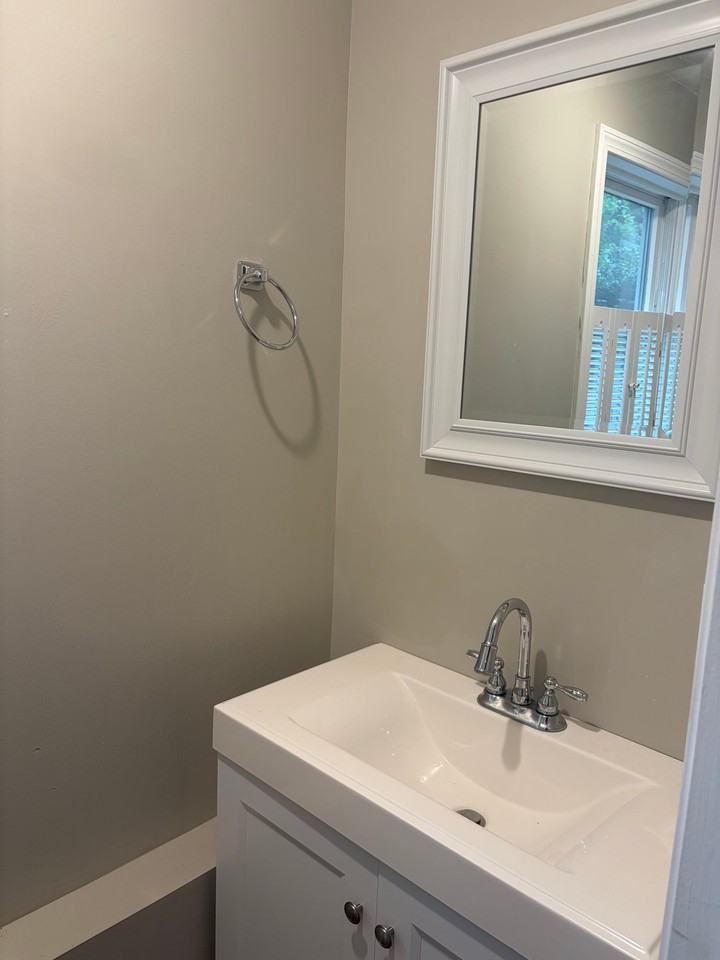 104 Gregory Island Rd #A - Photo 4 of 6