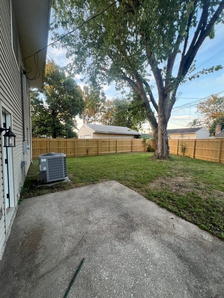 3205 Crossbow Ln - Photo 7 of 13