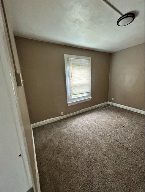 6725 Schofield Pl - Photo 4 of 20