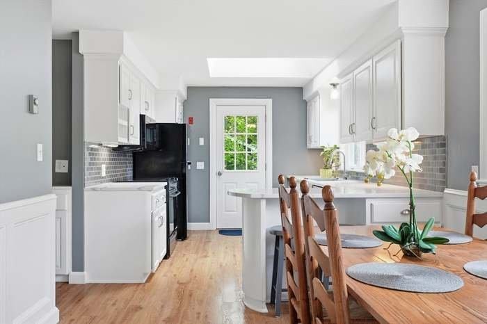 5 Antrim Rd - Photo 7 of 17