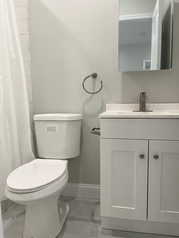 106 S 42nd St - Photo 5 of 5
