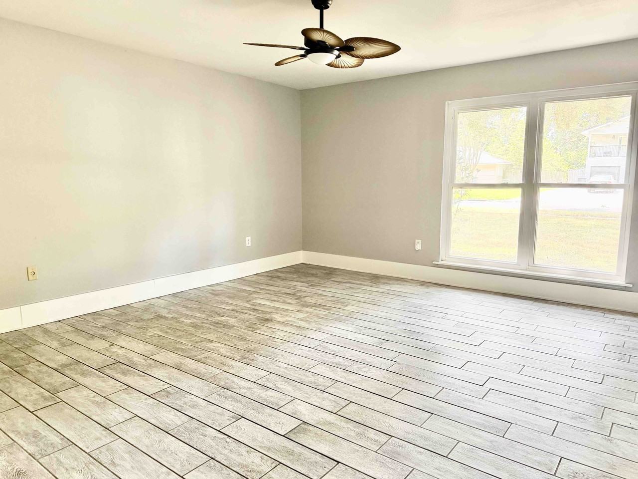 735 Westbrook Dr #1 - Photo 6 of 14