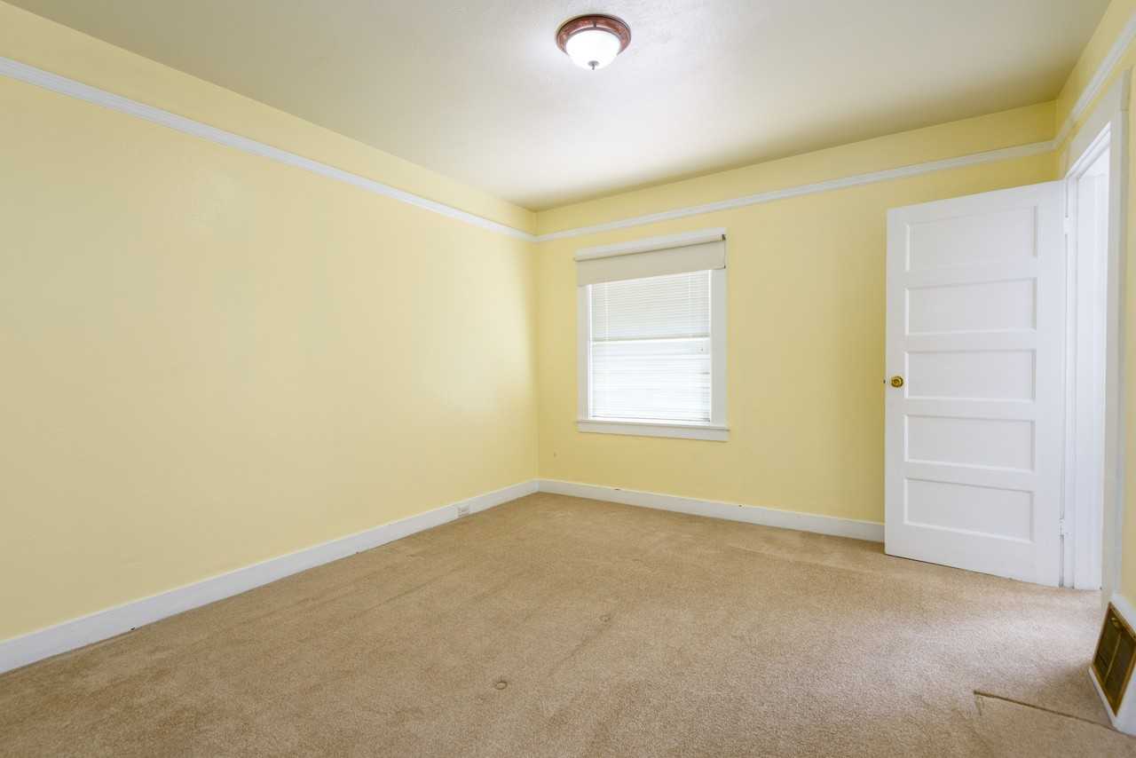 823 Linden Ave #1 - Photo 3 of 11