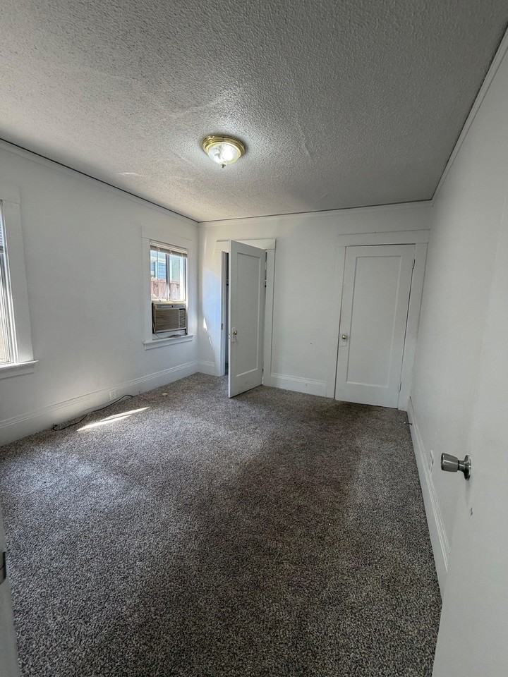 3274 California St #1 - Photo 4 of 16