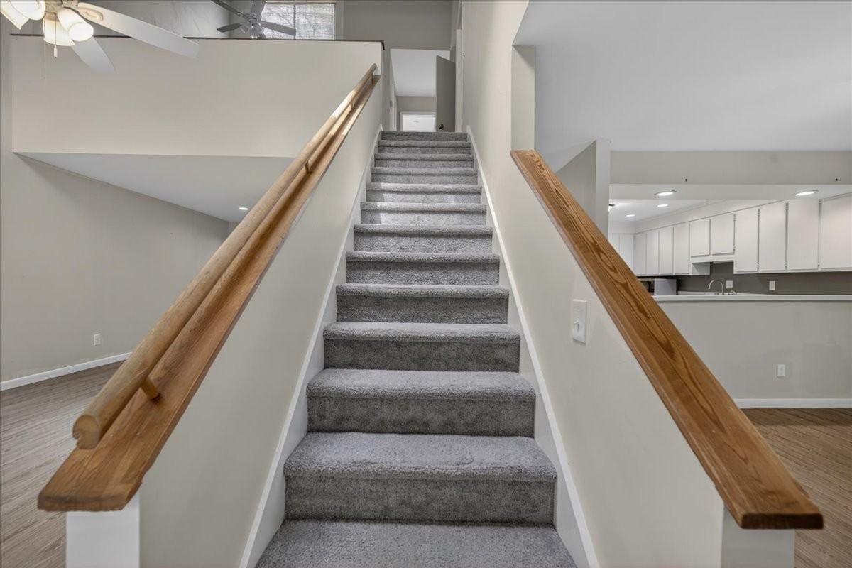 43 Arabian Dr #1 - Photo 7 of 21