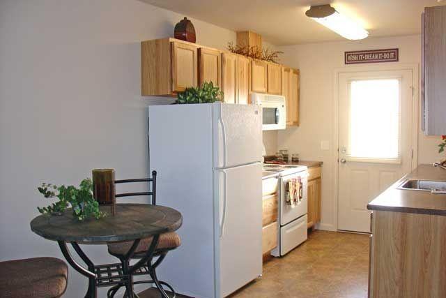 636 Samuel Ct - Photo 2 of 6
