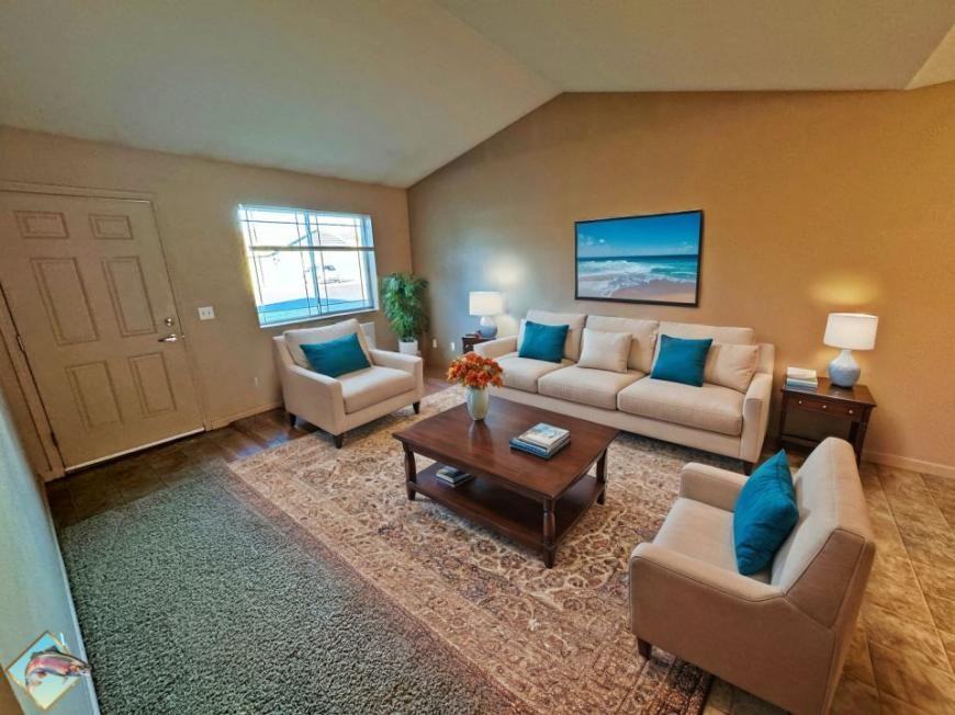 636 Samuel Ct - Photo 3 of 6