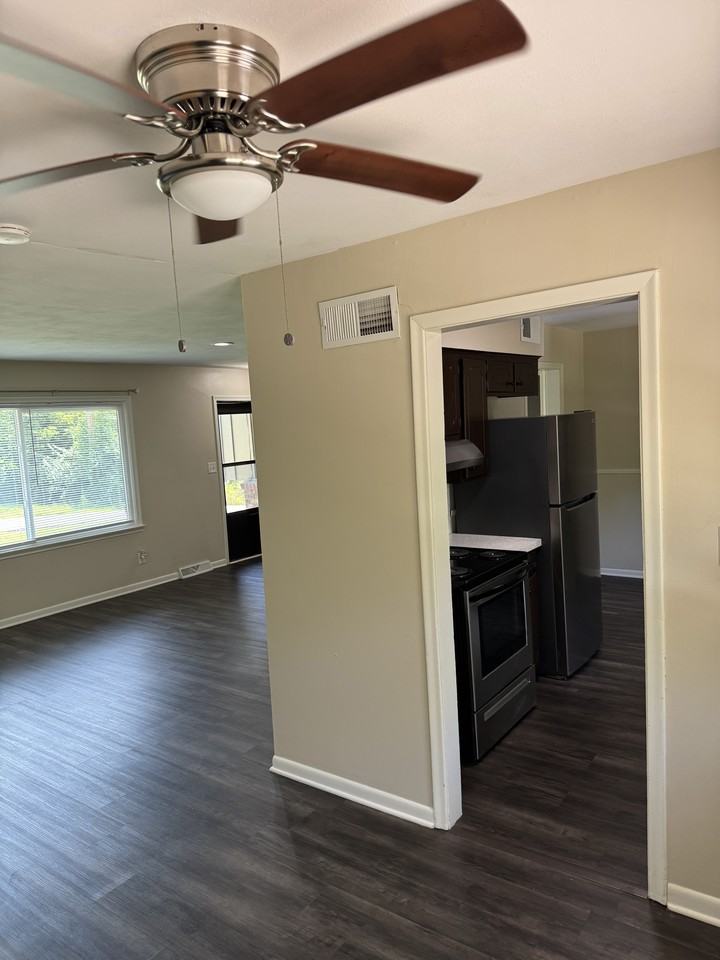 1204 North 64 Street - Photo 6 of 24