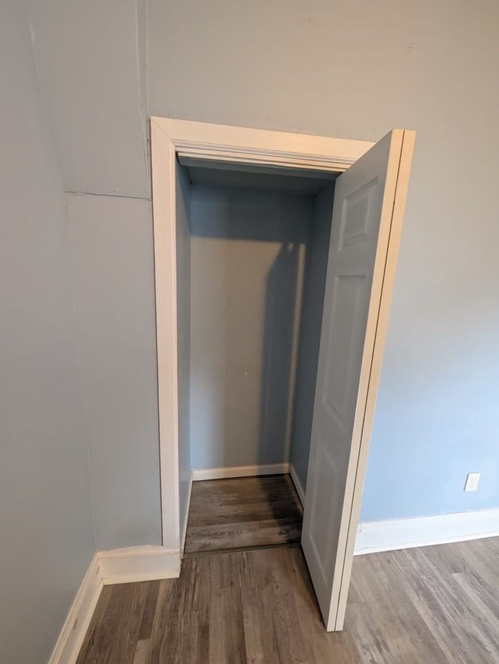 60 Warren Ave #2 - Photo 6 of 8