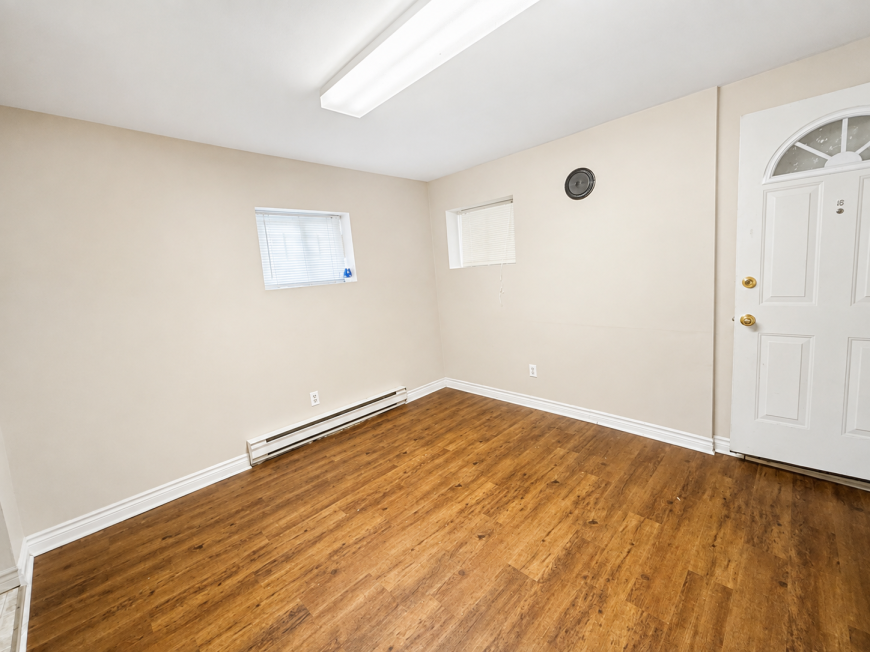133 Darling St - Photo 2 of 10