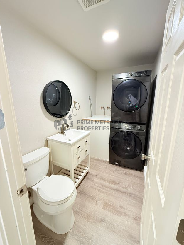 721 141st Ln SE Bellevue WA 98007 - Photo 4 of 10