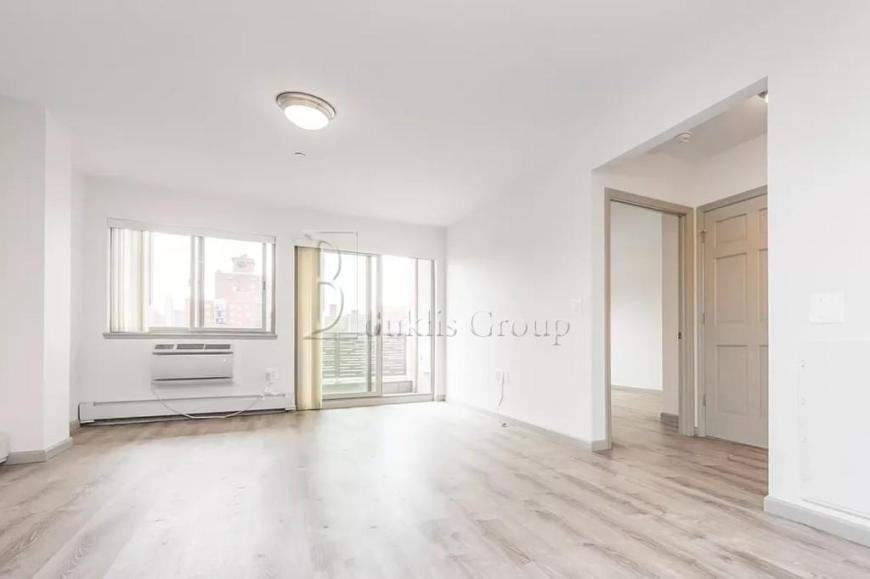 1445 31st Ave - Photo 2 of 6