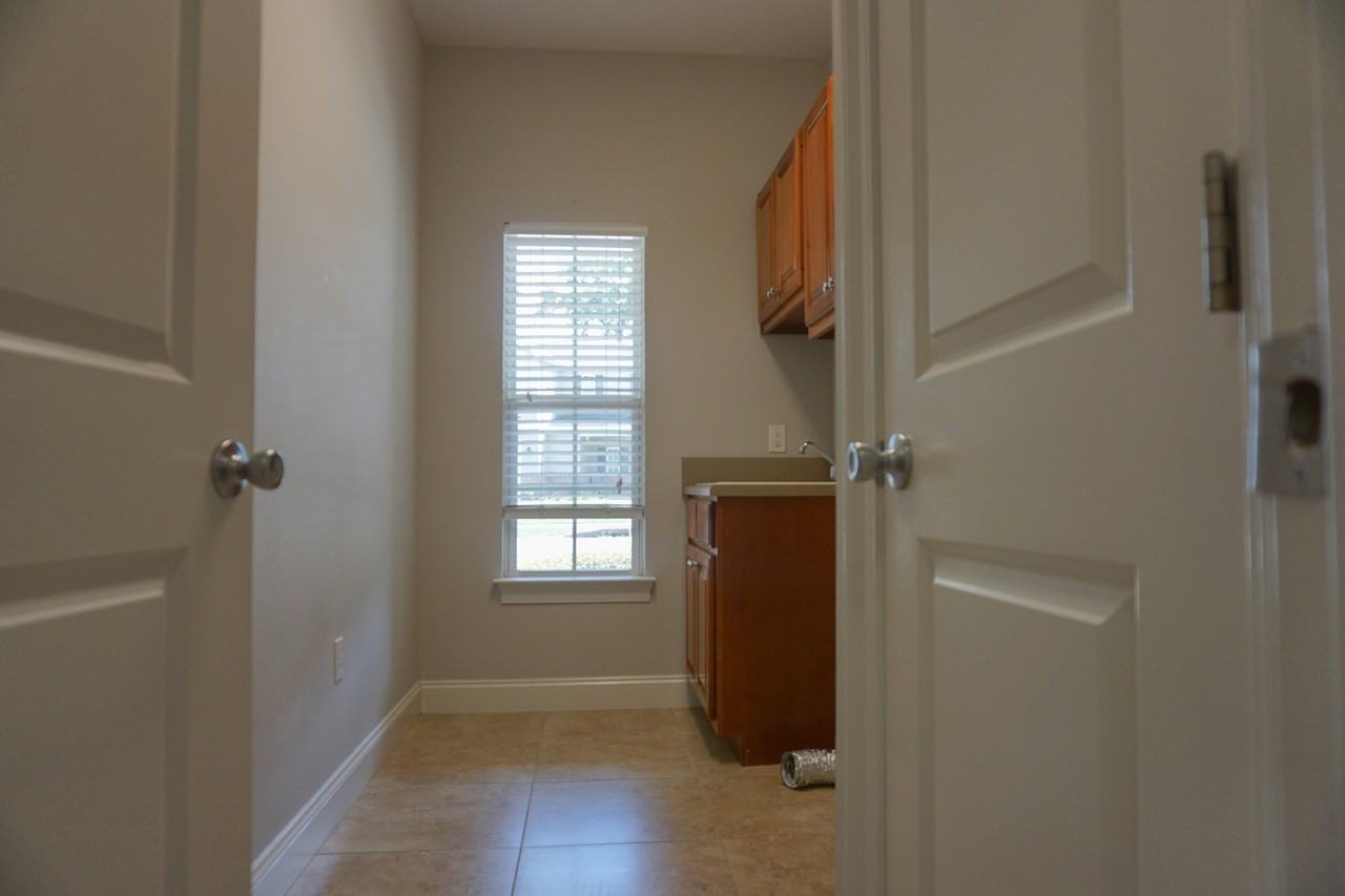 108 Creve Core Dr #1 - Photo 7 of 30