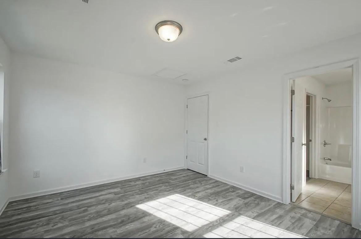 Feliciana Dr - Photo 6 of 8