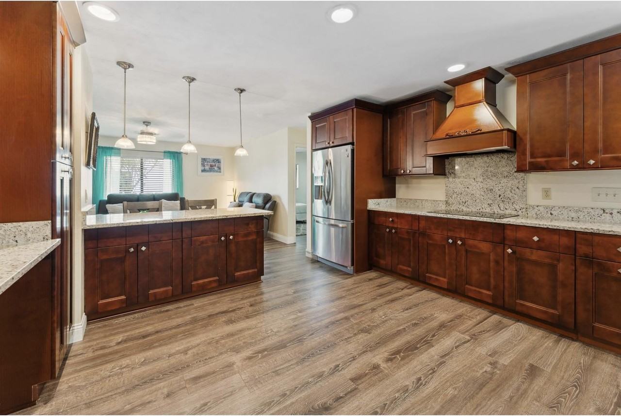 Westlawn Pl - Photo 4 of 11