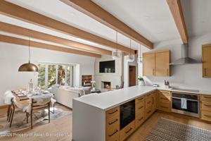 featured image of 731 E Durant Ave #17