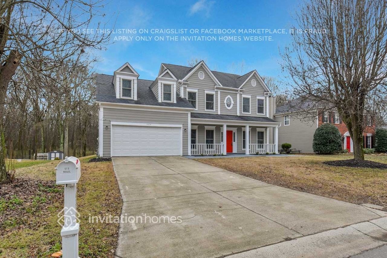 14214 Misty Brook Ln - Photo 2 of 24