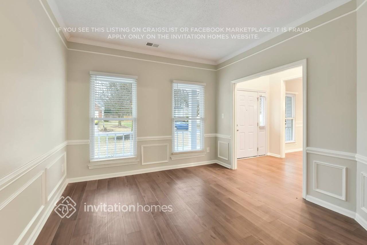 14214 Misty Brook Ln - Photo 5 of 24