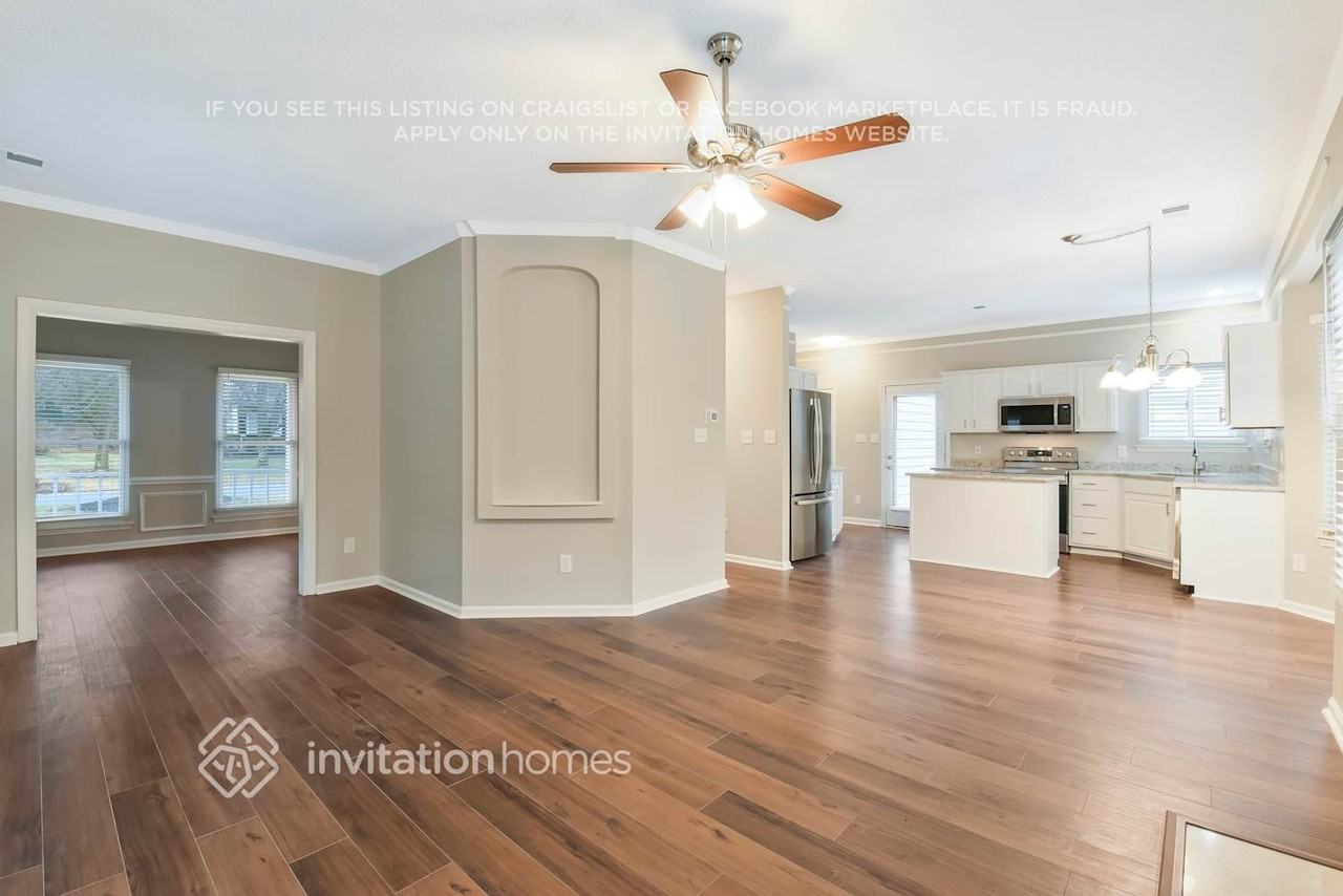 14214 Misty Brook Ln - Photo 7 of 24