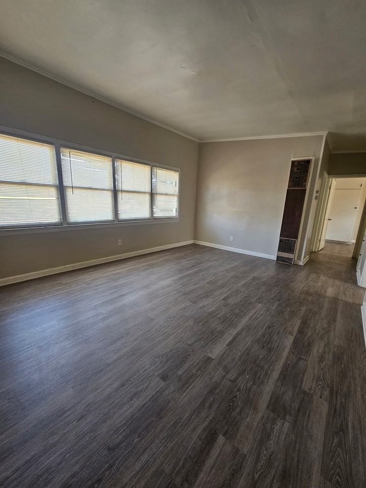 495 N 2nd W #1 - Photo 2 of 17