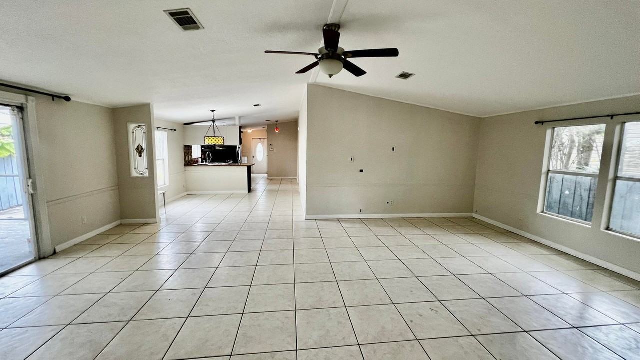 11945 Flotilla Pl - Photo 2 of 8