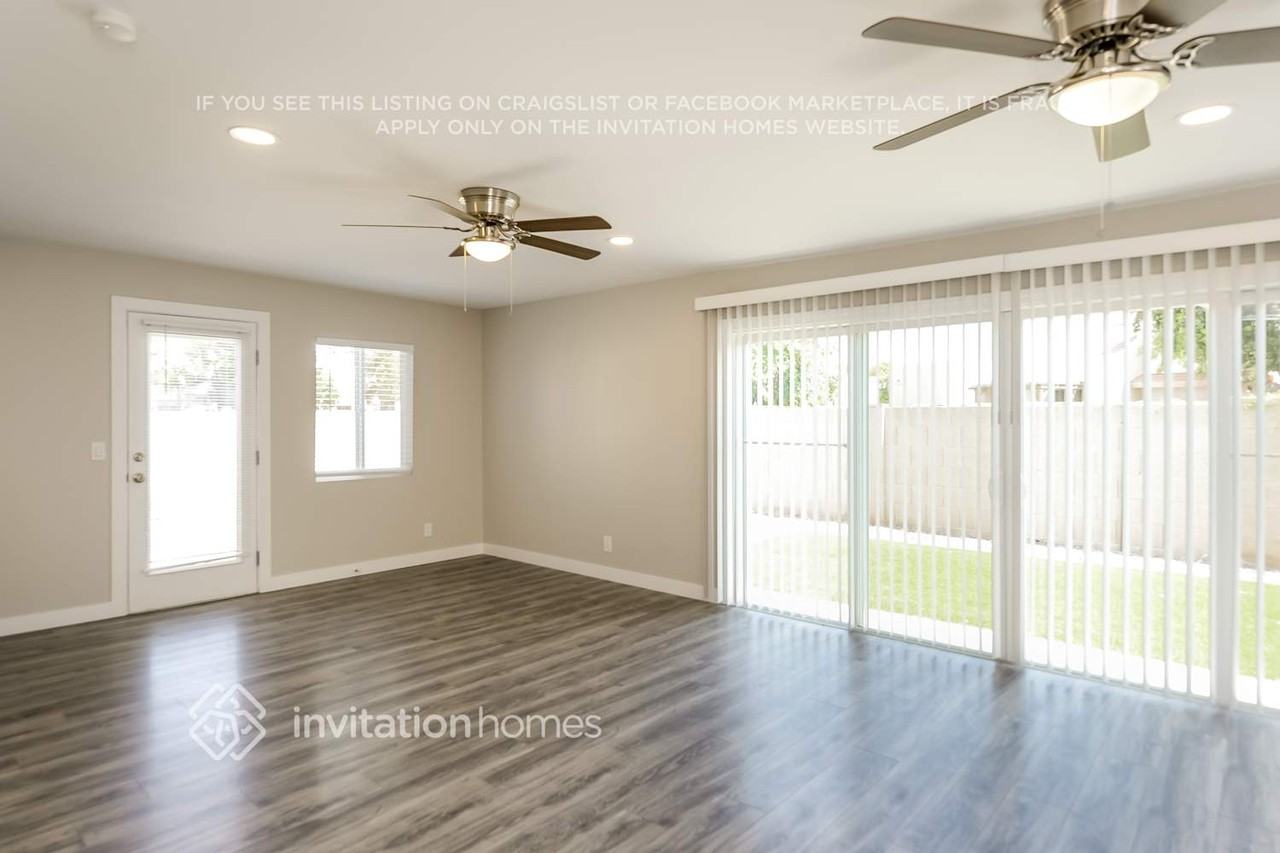 4844 W Townley Ave - Photo 3 of 16