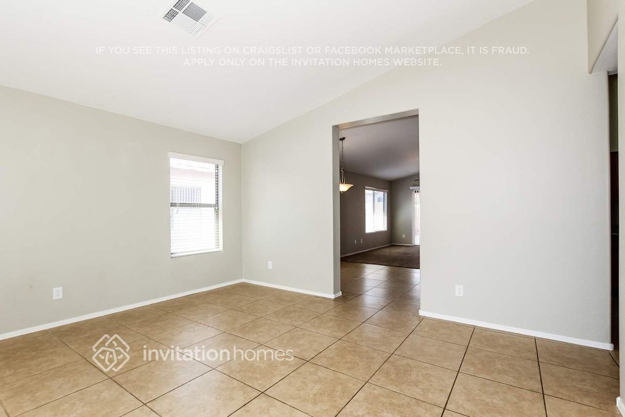 14228 N 149th Dr - Photo 5 of 21