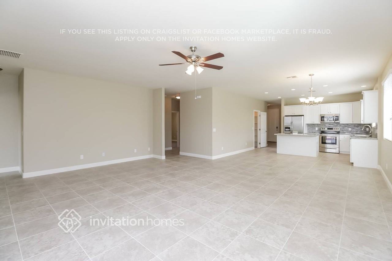 1063 W Brangus Way - Photo 4 of 21
