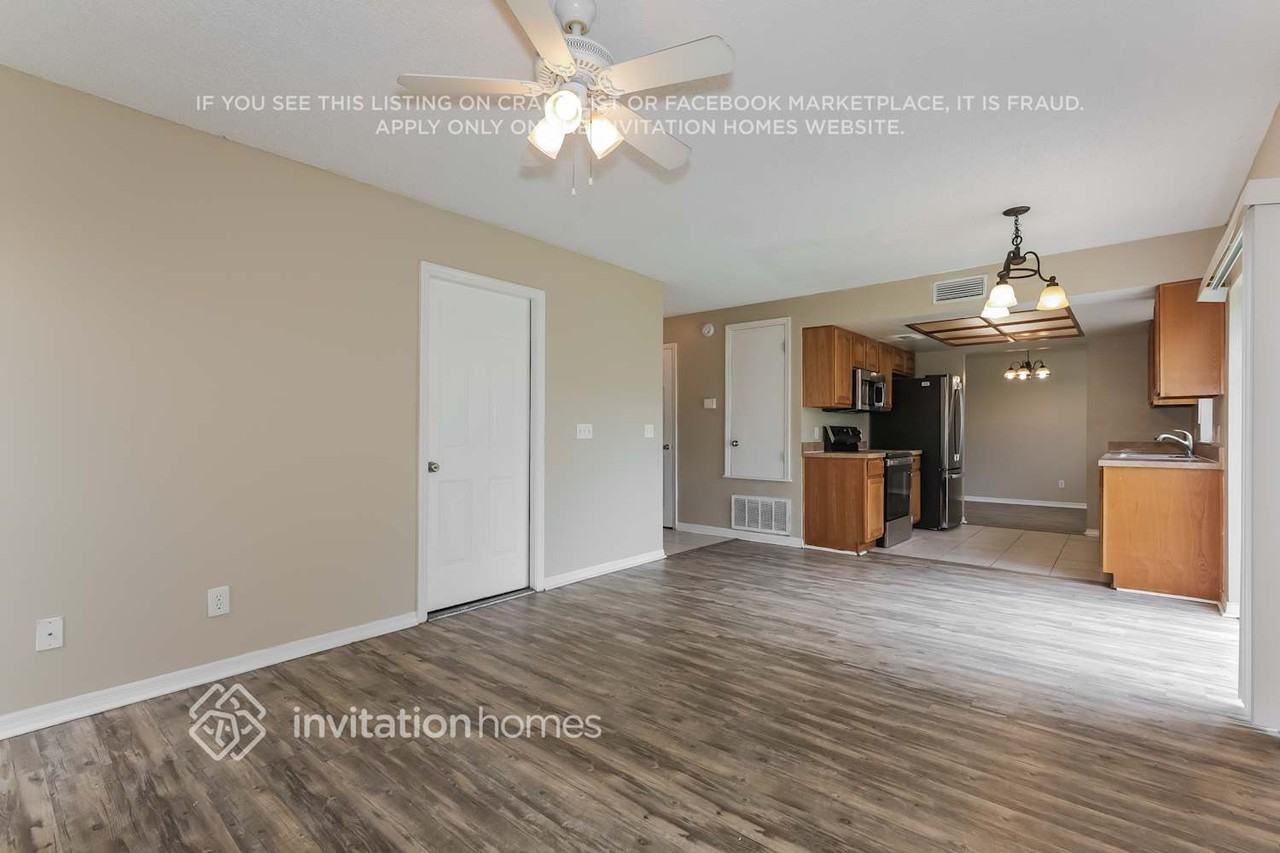 9707 Little Pond Way - Photo 5 of 18